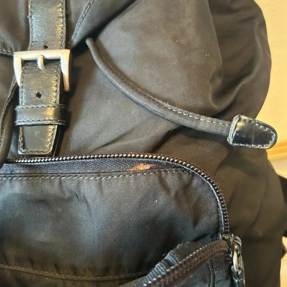 Prada backpack - Picture 11 of 16